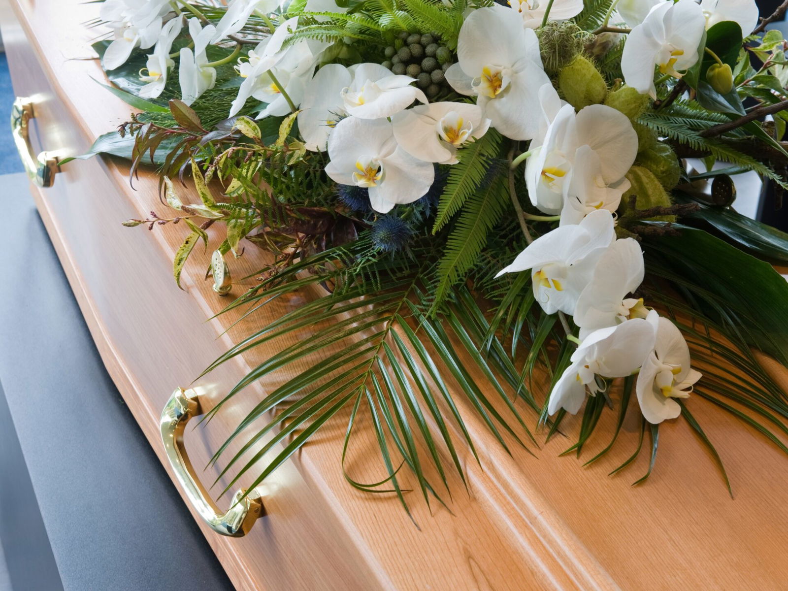 Coffin flowers